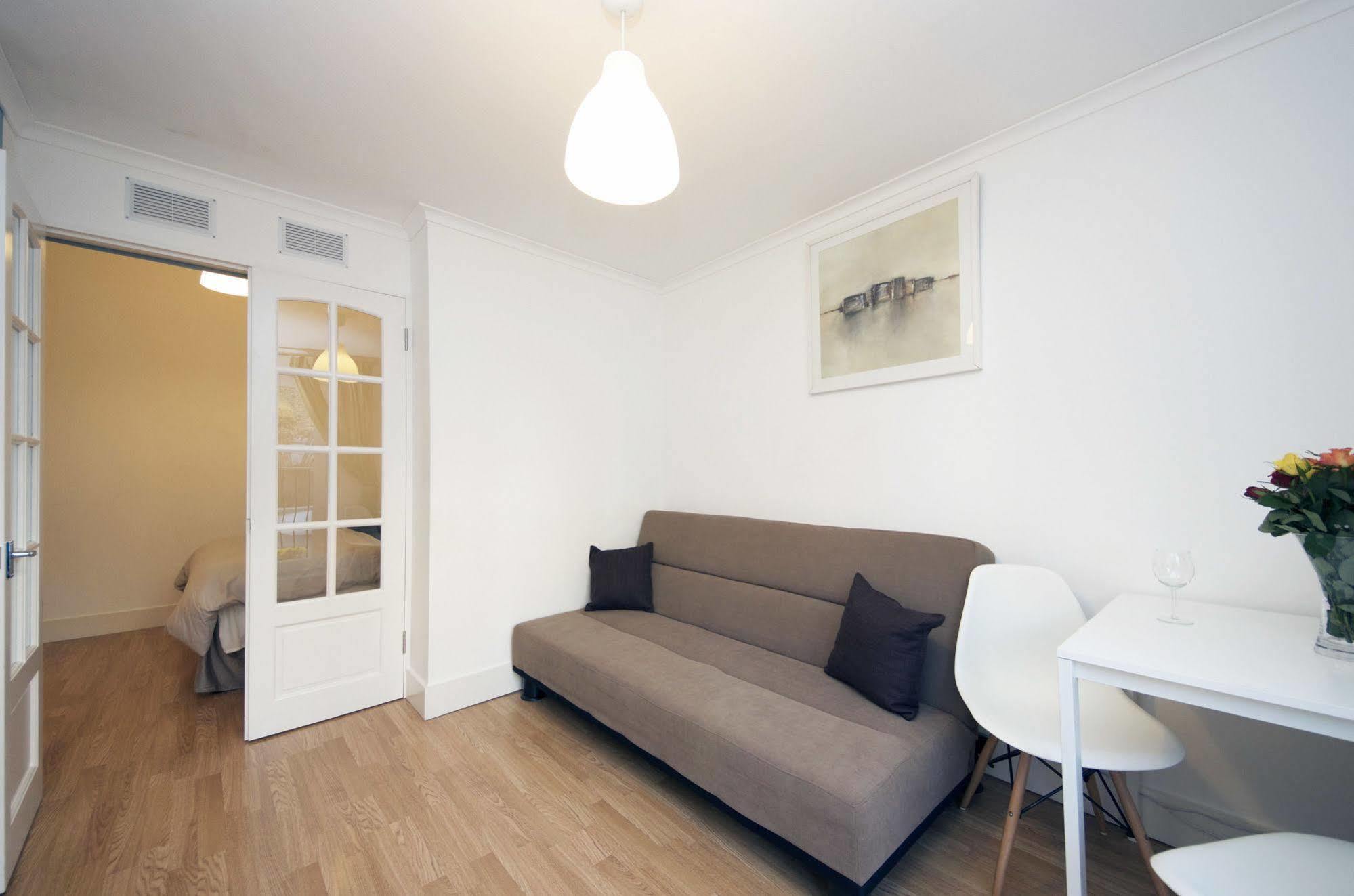 W14 Apartments London Eksteriør billede