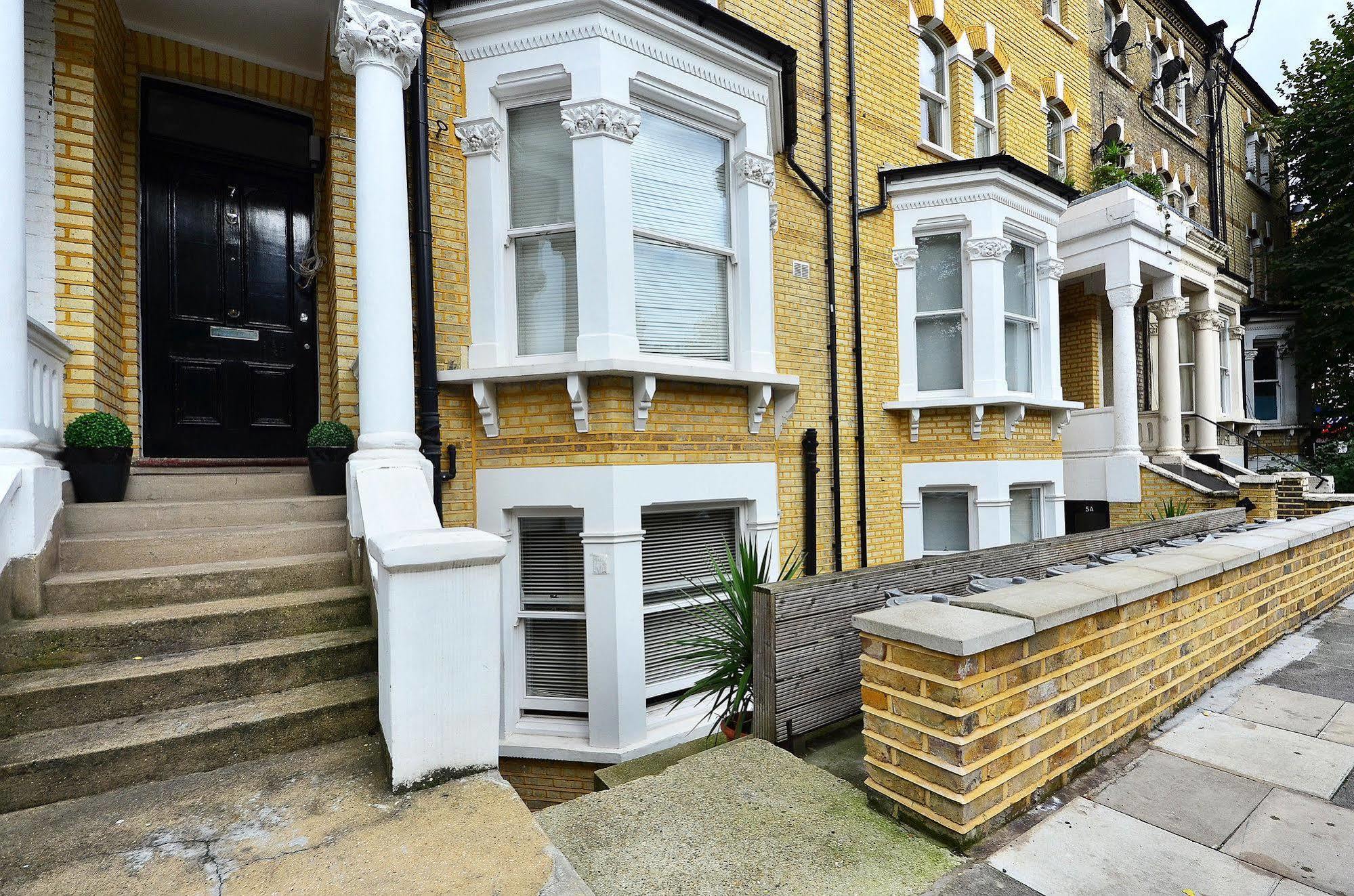 W14 Apartments London Eksteriør billede