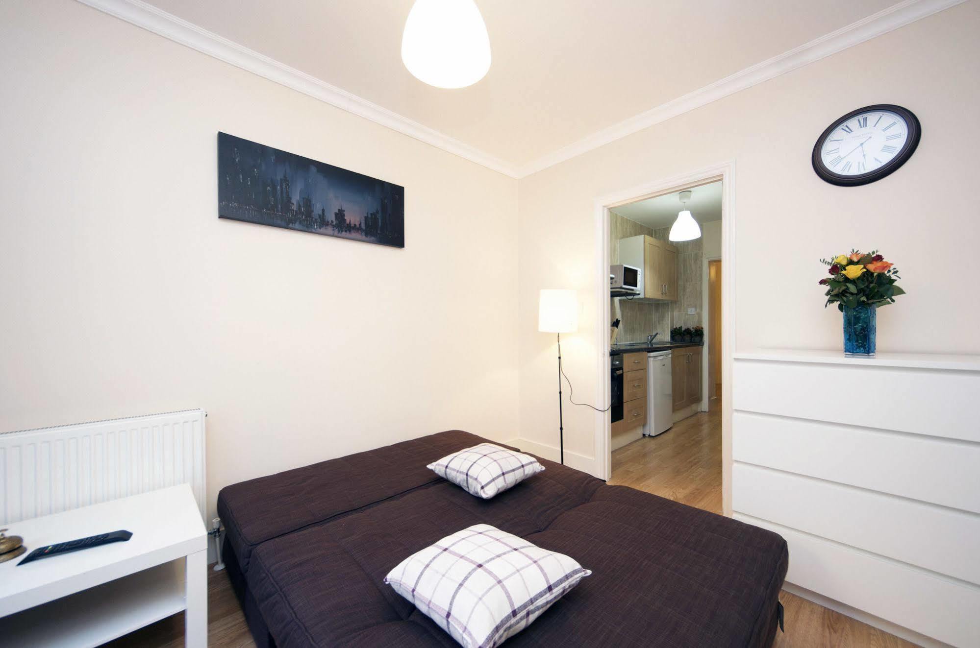 W14 Apartments London Eksteriør billede