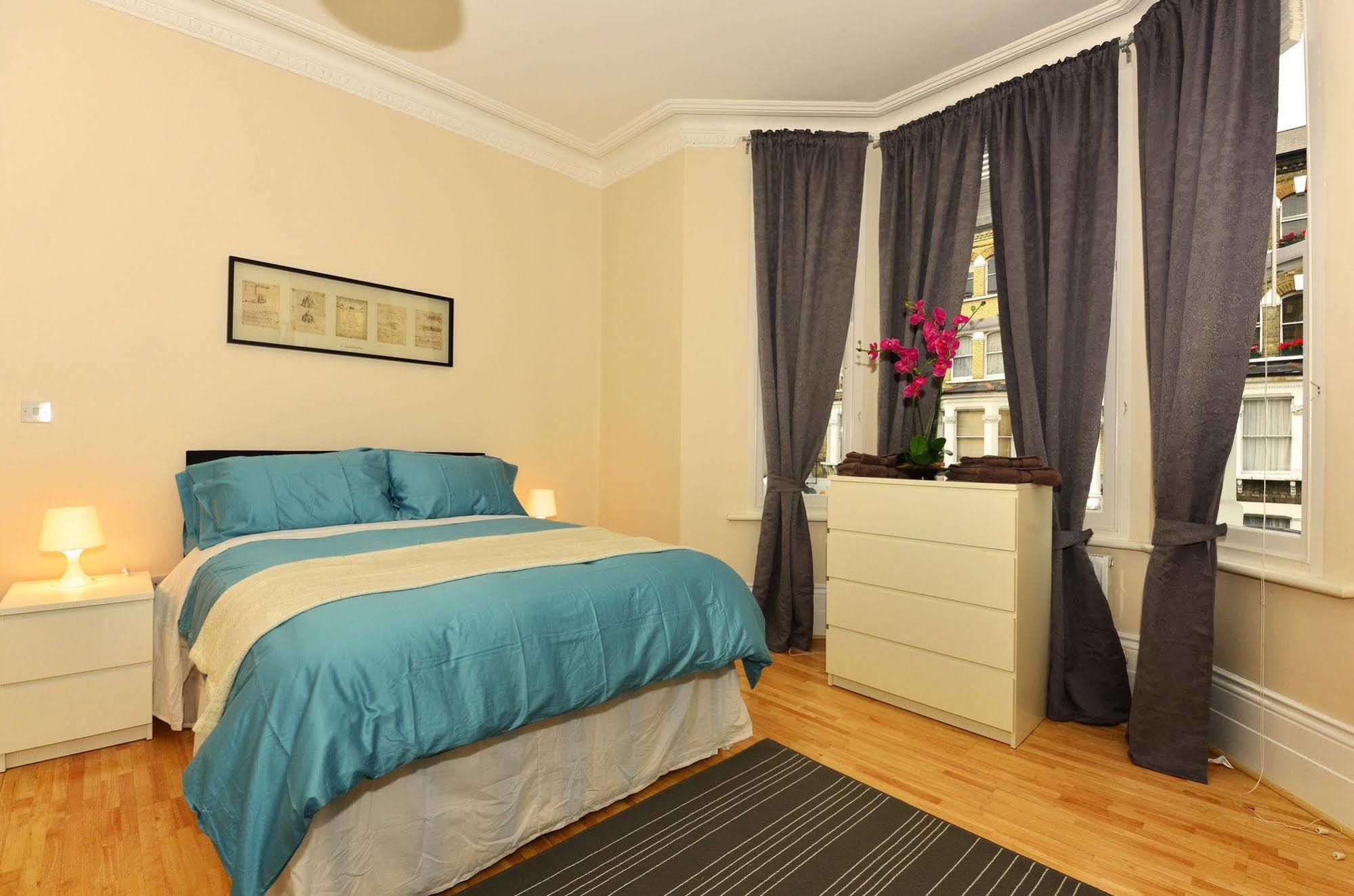 W14 Apartments London Eksteriør billede